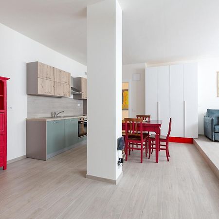 Spacious Apartments - 1,4Km From Corso Buenos Aires Мілан Екстер'єр фото